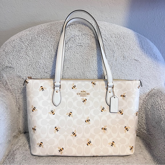 NWT Coach Gallery Tote In Signature Canvas With Bee Print CH514 - Picture 1 of 10